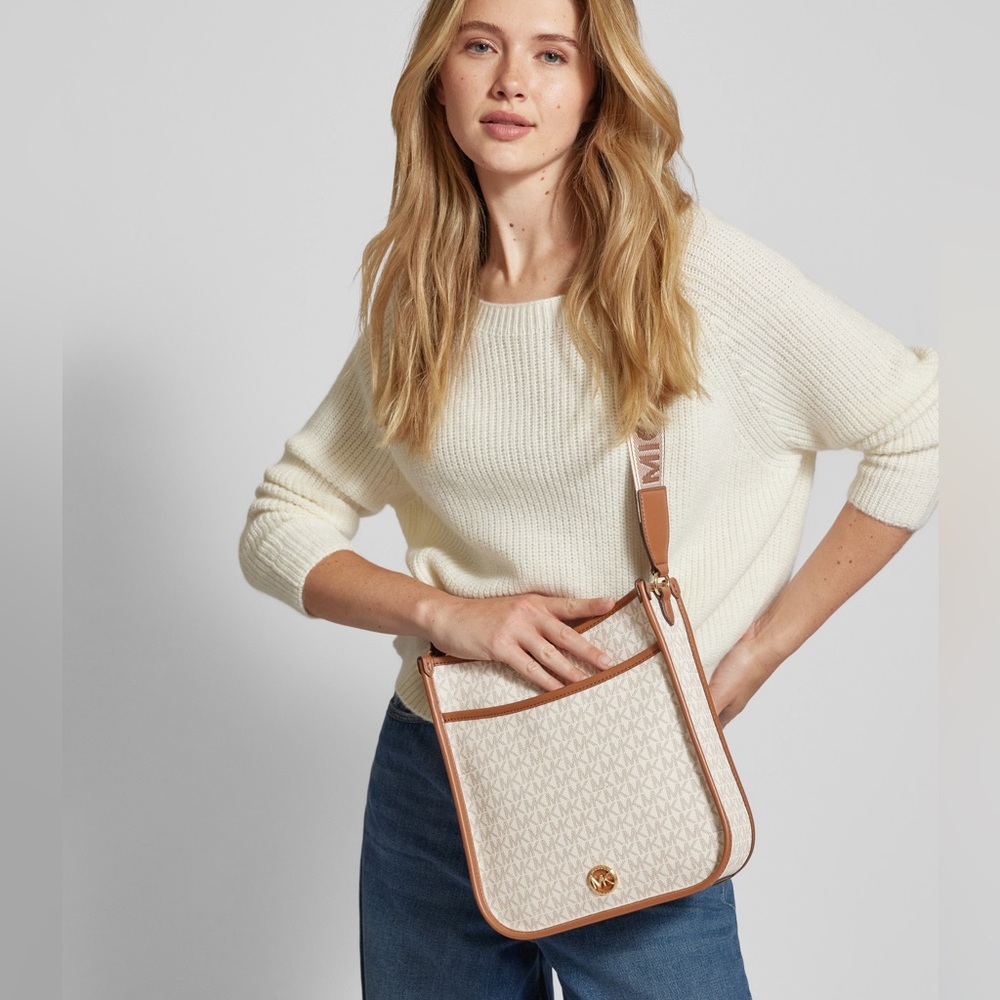NWT Michael Kors Luisa Large Signature Logo Messenger Bag - Vanilla/Luggage